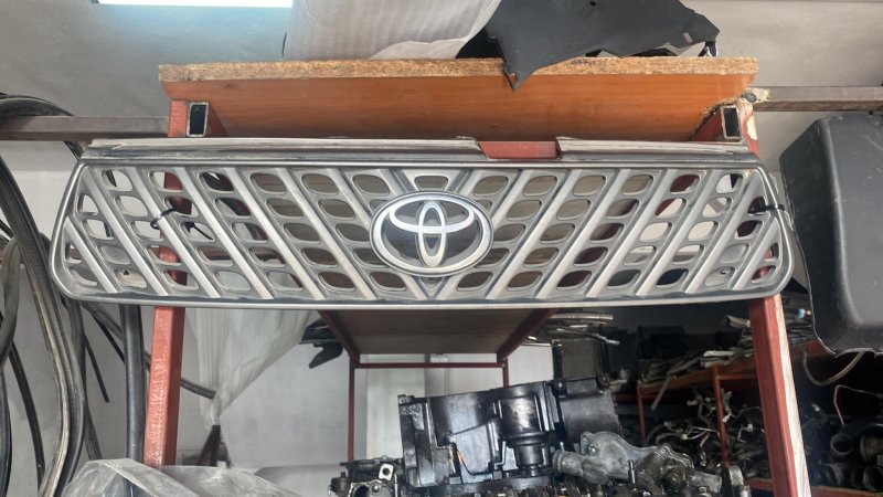 Toyota Rav4 Çıkma Orjinal Ön Panjur